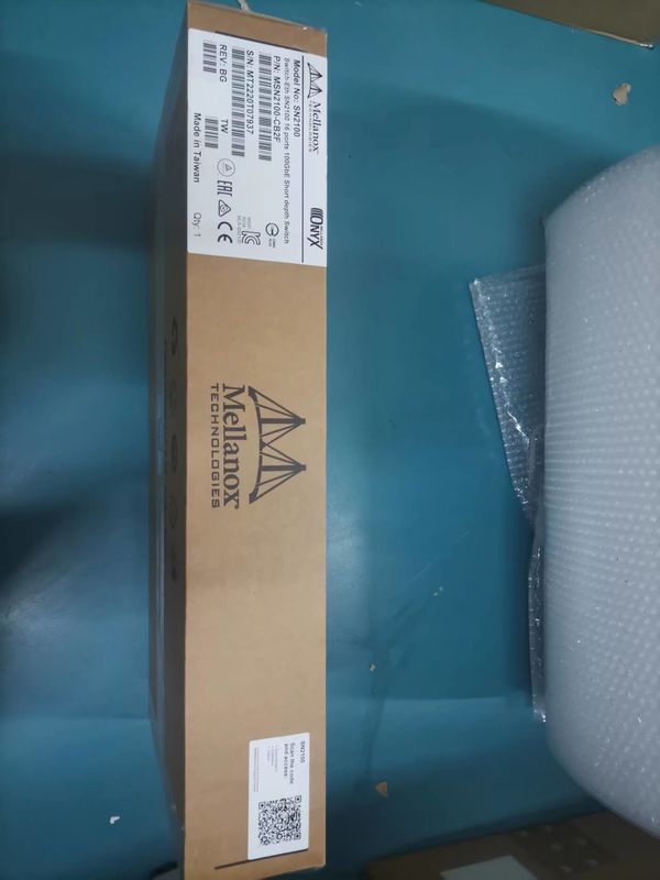 2 el interruptor corto MSN2100-CB2F 100GbE 1U 16 QSFP28 de Mellanox SN2000 de la profundidad de la base vira 2 fuentes de alimentación X86 de la CA hacia el lado de babor