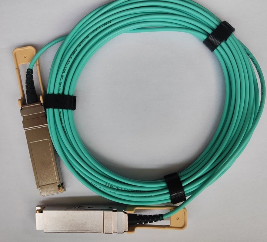 Cable óptico activo 200G QSFP56 26.56GBaud Velocidad de transmisión de datos Compatible con conector OM3/OM4 Tipo de conector QSFP56