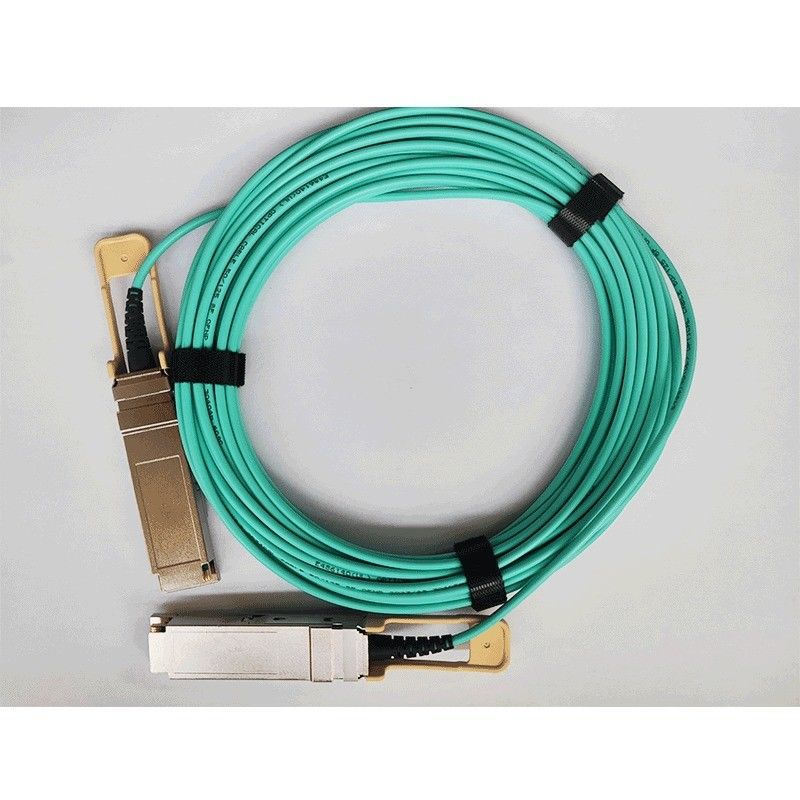 Cable óptico activo 200G QSFP56 26.56GBaud Velocidad de transmisión de datos Compatible con conector OM3/OM4 Tipo de conector QSFP56